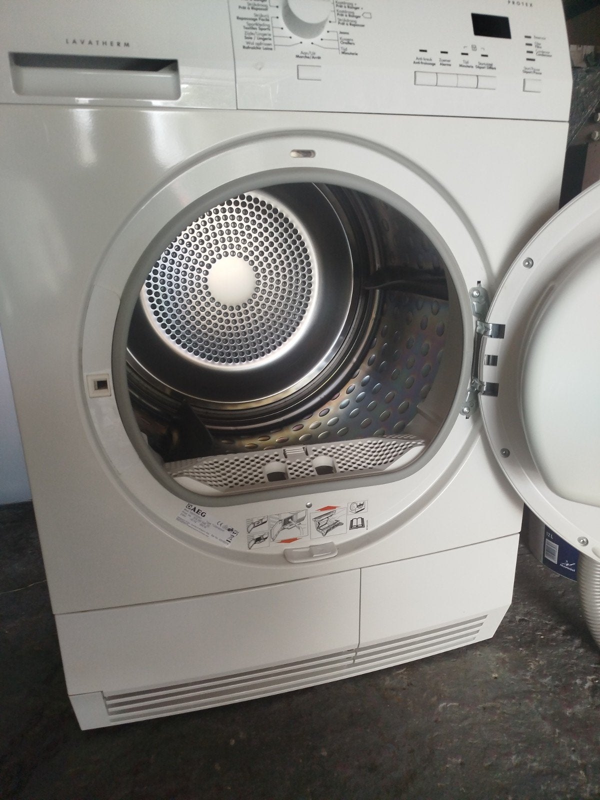 Sèche linge, Enlèvement, À condensation