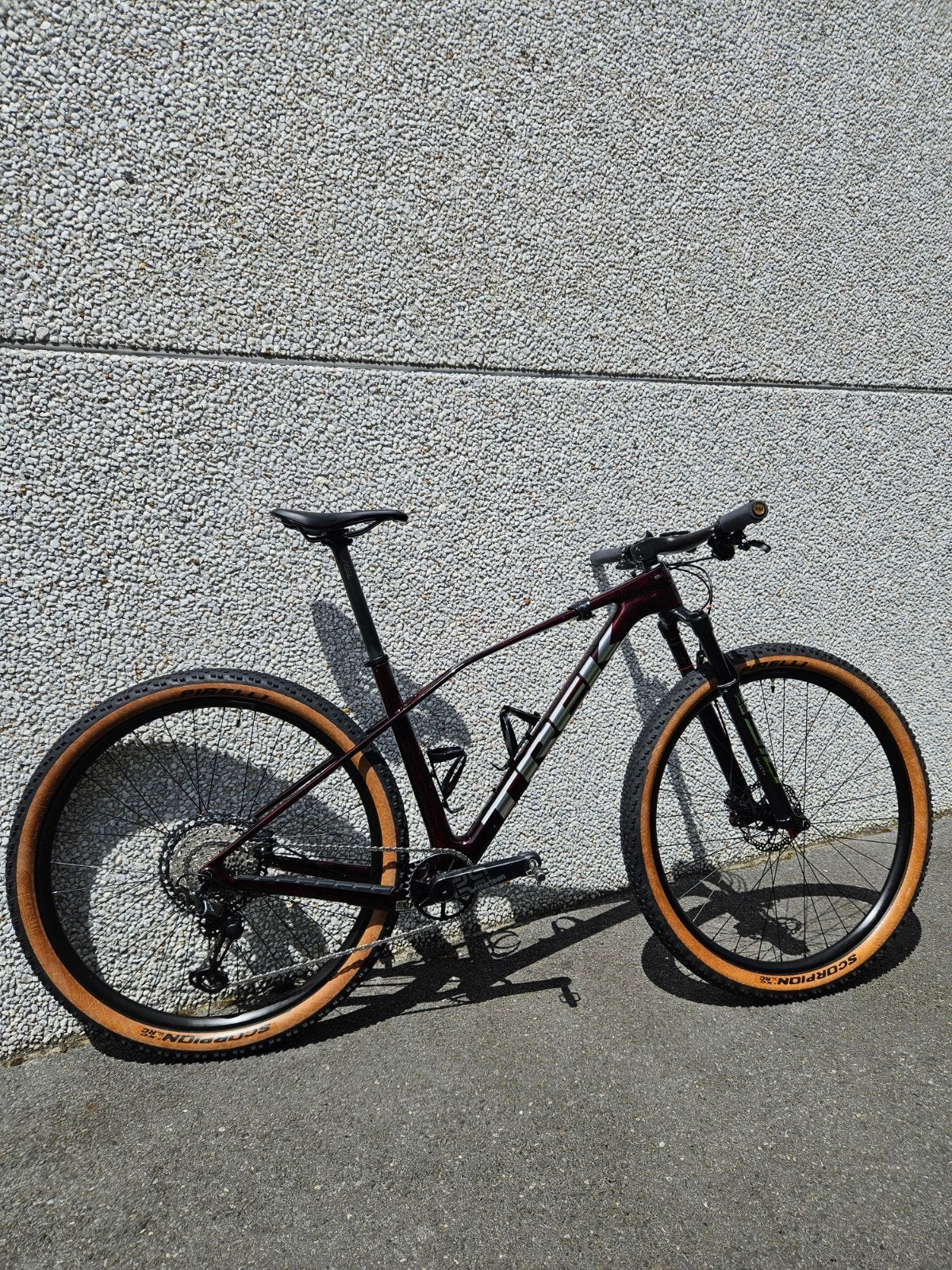 Trek Procaliber 2025 L Red Smoke., Enlèvement ou Envoi, Comme neuf, Frein à disque, Trek