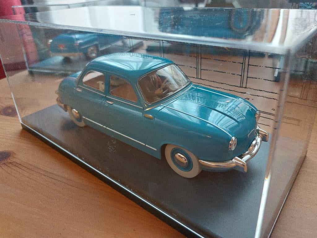 Voiture Tintin 1/24e "Le Taxi Panhard Dina Z", Collections, Enlèvement ou Envoi, Tintin, Utilisé, Statue ou Figurine