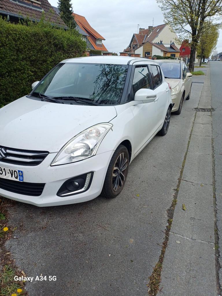 Suzuki Swift 1.2 VVT 94cv BIBA 2015 / Moteur HS, Autos, Cuir et Alcantara, Achat, Euro 6, Boîte manuelle