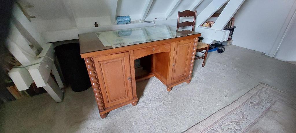Massieve antiek eiken bureau, Ophalen, Gebruikt