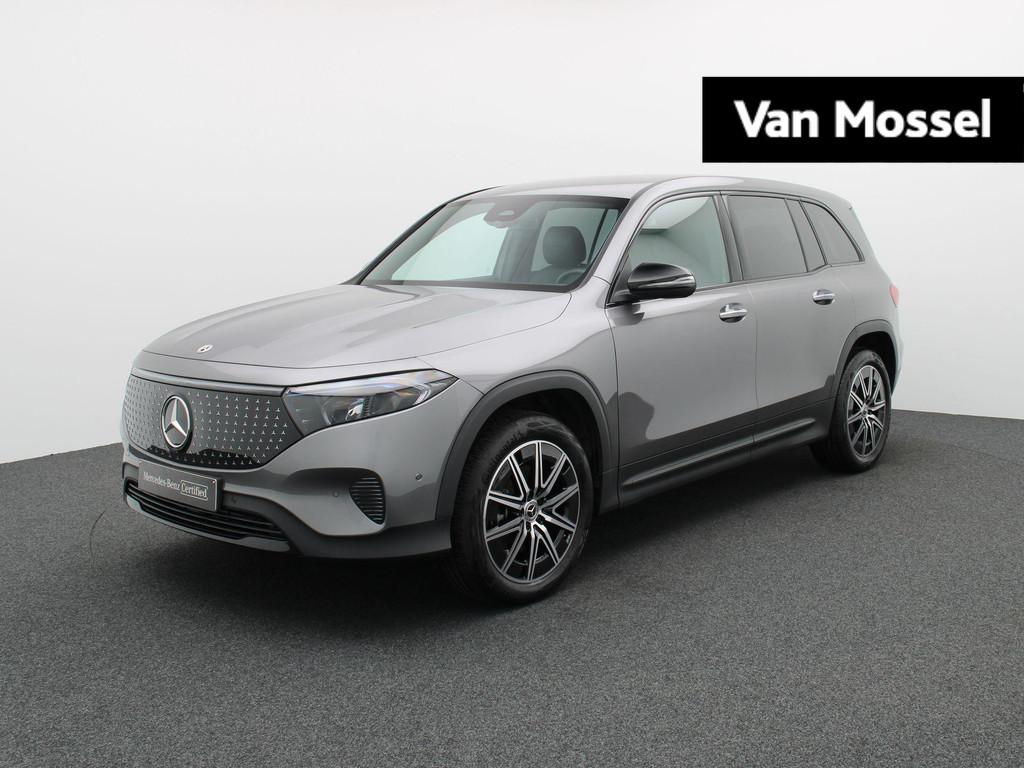 Mercedes-Benz EQB 300 Luxury Line 4Matic + CARPLAY + ELECTRI, Auto's, Automaat, Gebruikt, Regensensor, 5 zetels
