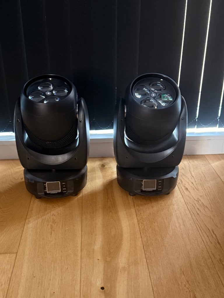 2x Nicols Moover Wash 160 LED Moving Heads, Ophalen, Zo goed als nieuw, Licht, Geluidgestuurd