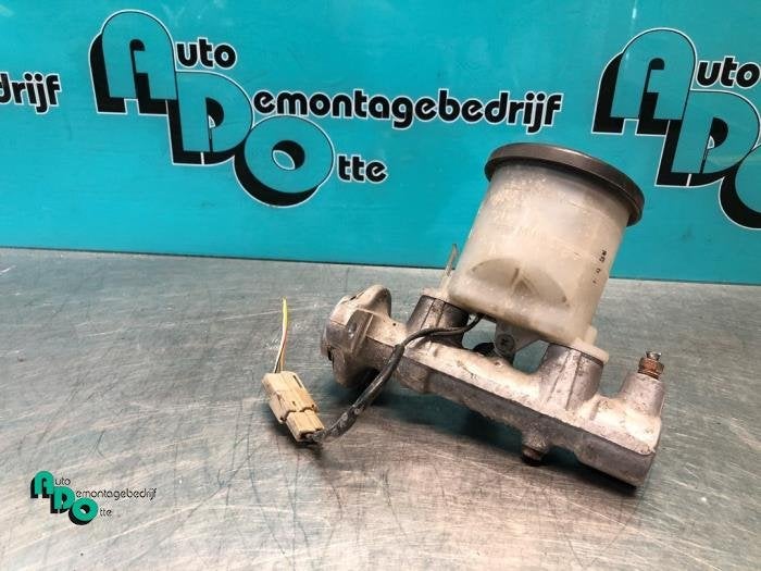 Cylindre de frein principal d'un Toyota Starlet (Starlet 90-, -, 3 mois de garantie, Toyota, Utilisé