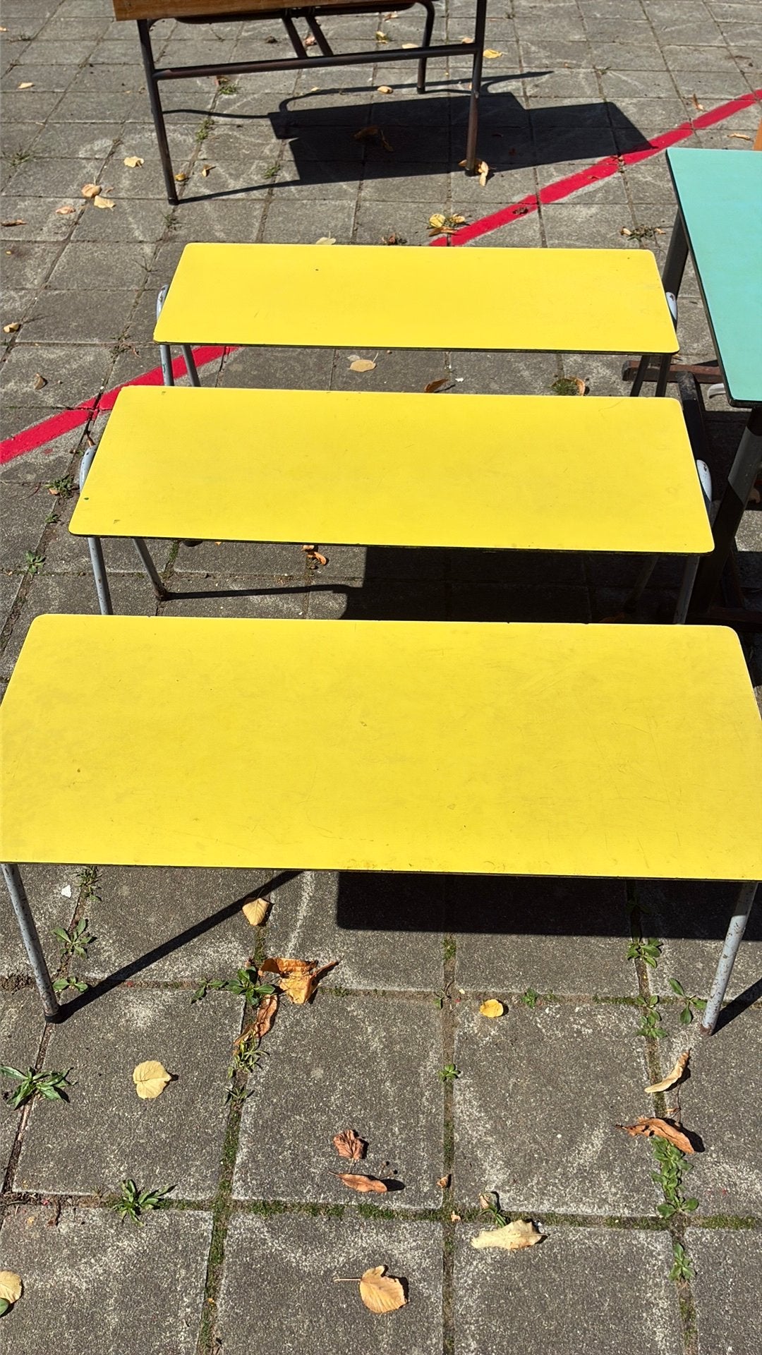 3 gele bankjes, Tuin en Terras, Ophalen, Gebruikt, Rechthoekig, Staal