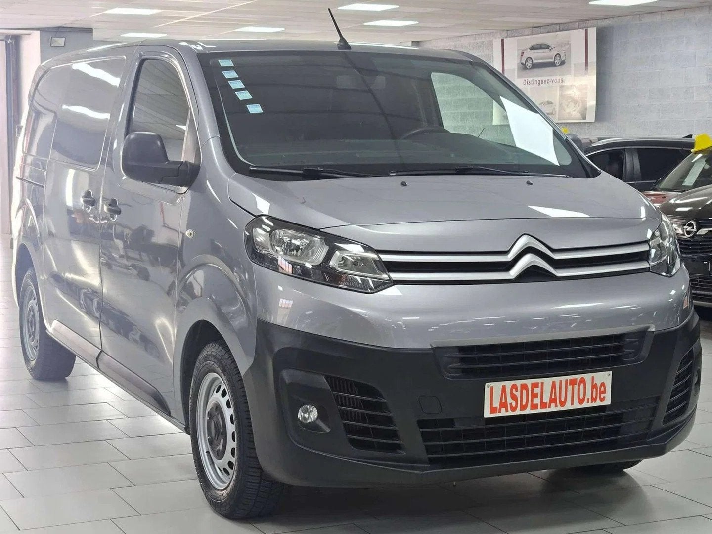 Citroën Jumpy 2.0 BlueHDI L2 Long Chassis 3Places Bluetooth, Autos, Camionnettes & Utilitaires, Argent ou Gris, Achat, Euro 6