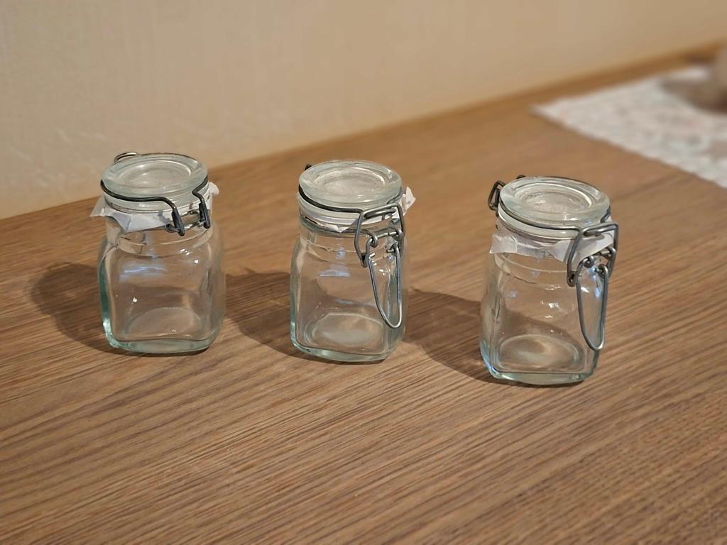 drie kleine glazen weckpotten, Ophalen of Verzenden, Gebruikt, Overige typen