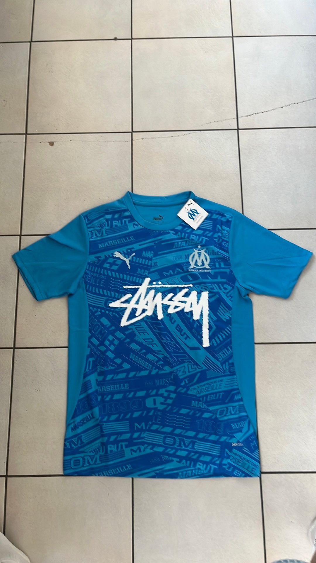 Maillot de football de Marseille, Sports & Fitness, Football, Taille S, Enlèvement ou Envoi, Neuf, Maillot