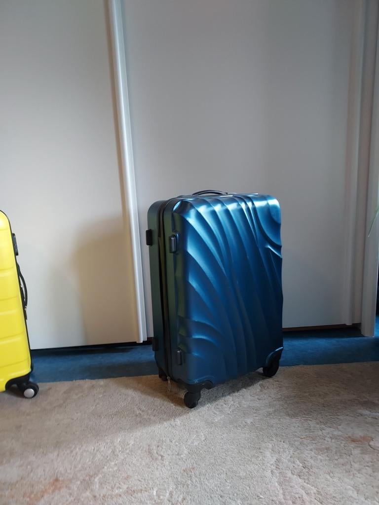 Valise, Enlèvement