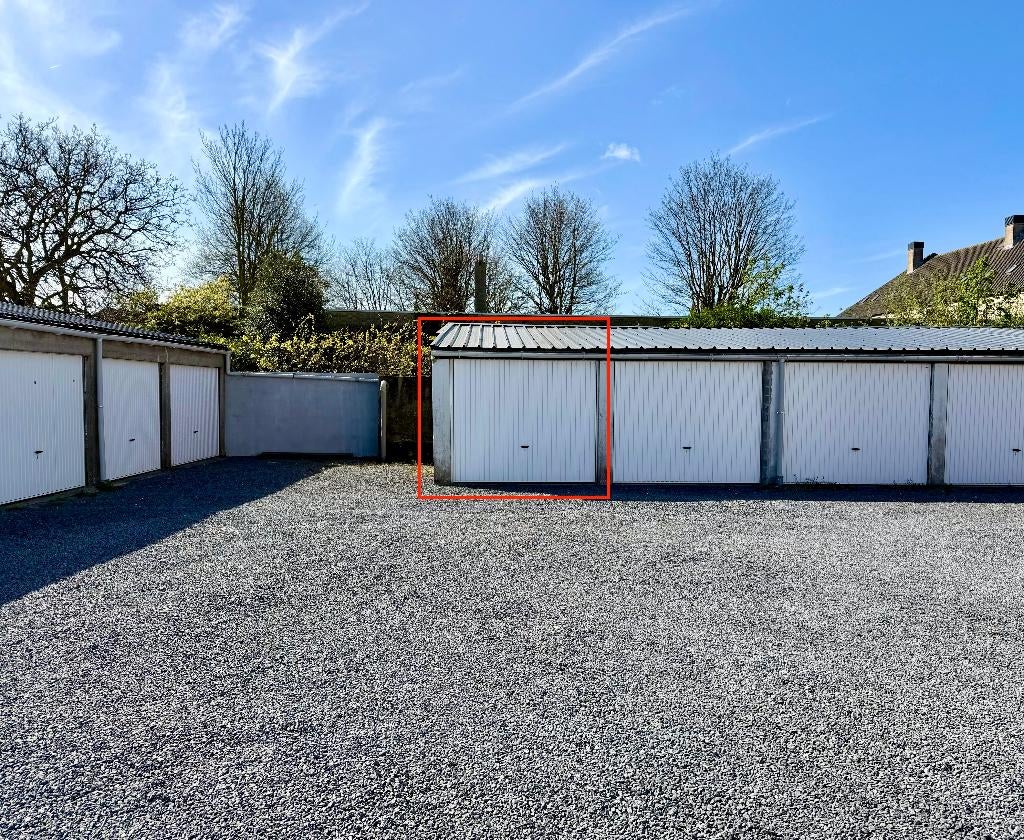 Afgesloten garage te huur, Provincie West-Vlaanderen
