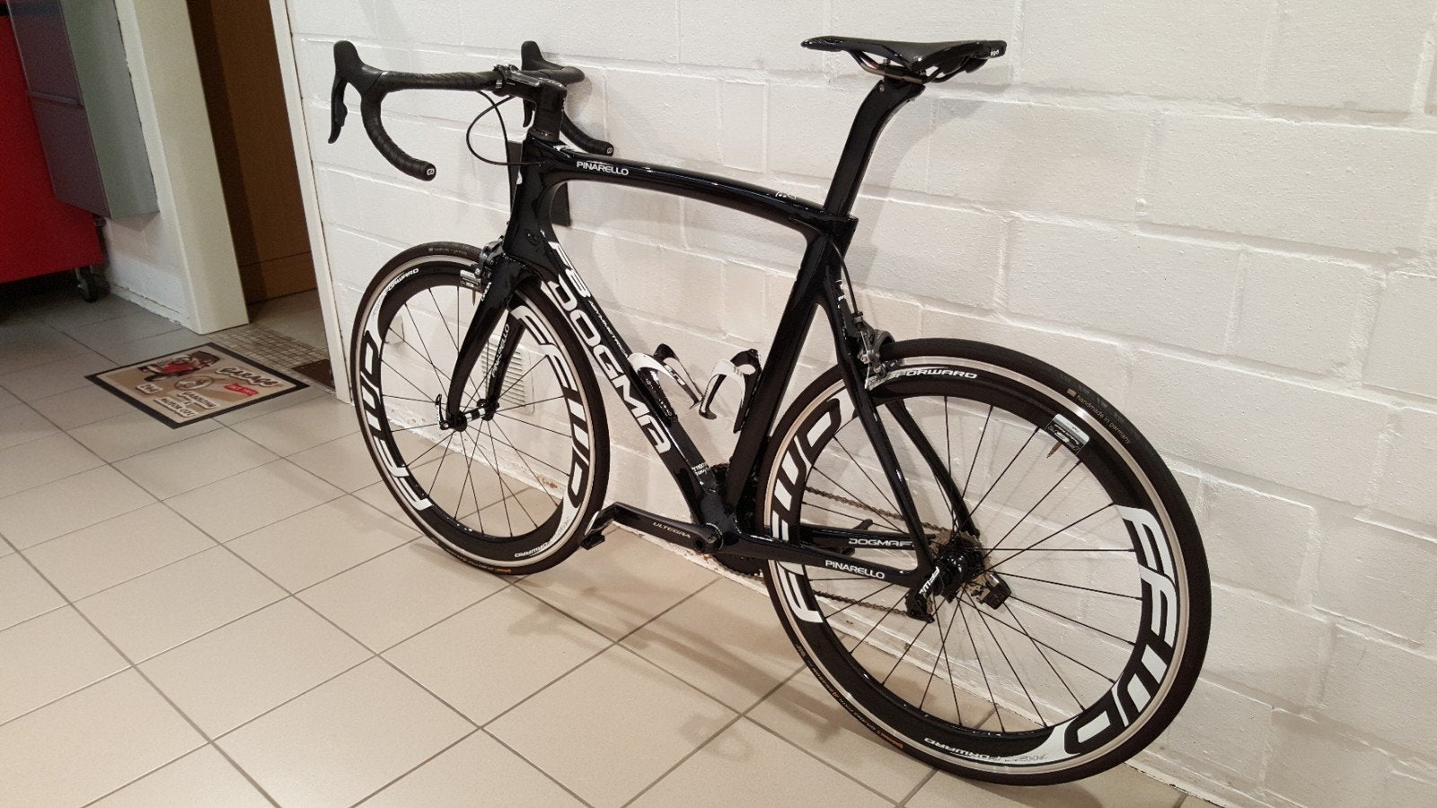 Pinarello dogma maat 59.5. splinternieuw!, Vélos & Vélomoteurs, Vélos | Vélos de course, Enlèvement