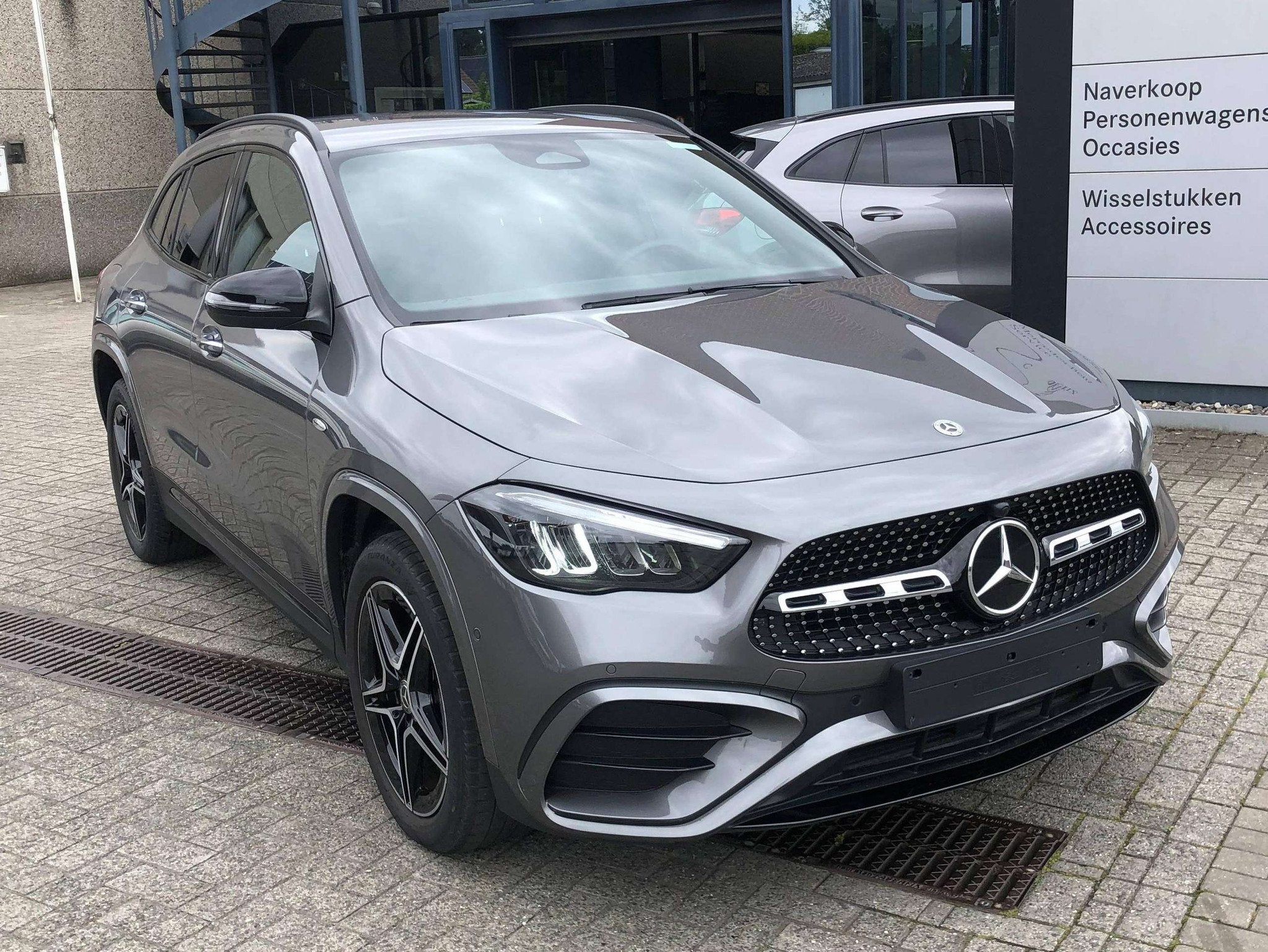 Mercedes-Benz GLA 250 Plugin Hybrid Benzine AMG Line keyless, Achat, Entreprise, Alcantara, 5 portes