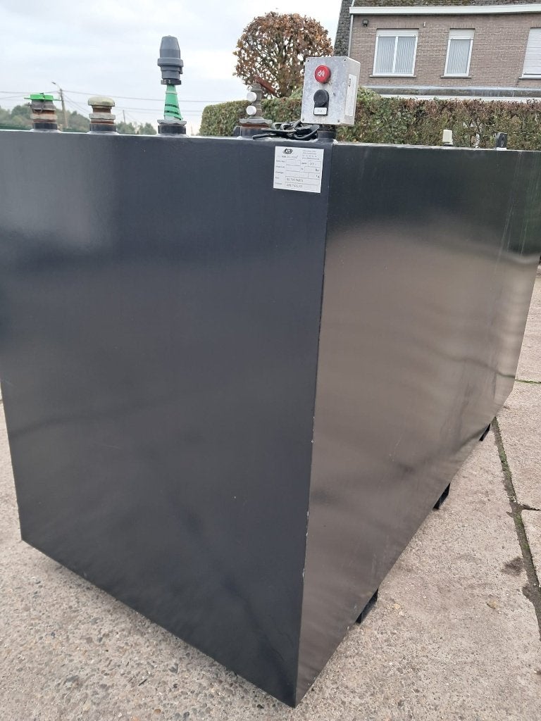 Mazouttank 4950 dubbelwandig; NIEUW! nooit gevuld geweest, Ophalen