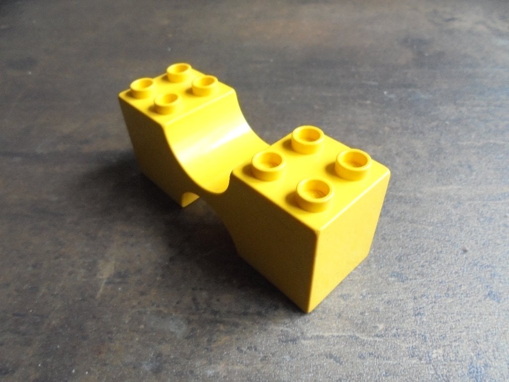 Lego Duplo Brick 2x6x2 with Curved Center (zie foto's) 15, Ophalen of Verzenden, Gebruikt, Losse stenen, Duplo