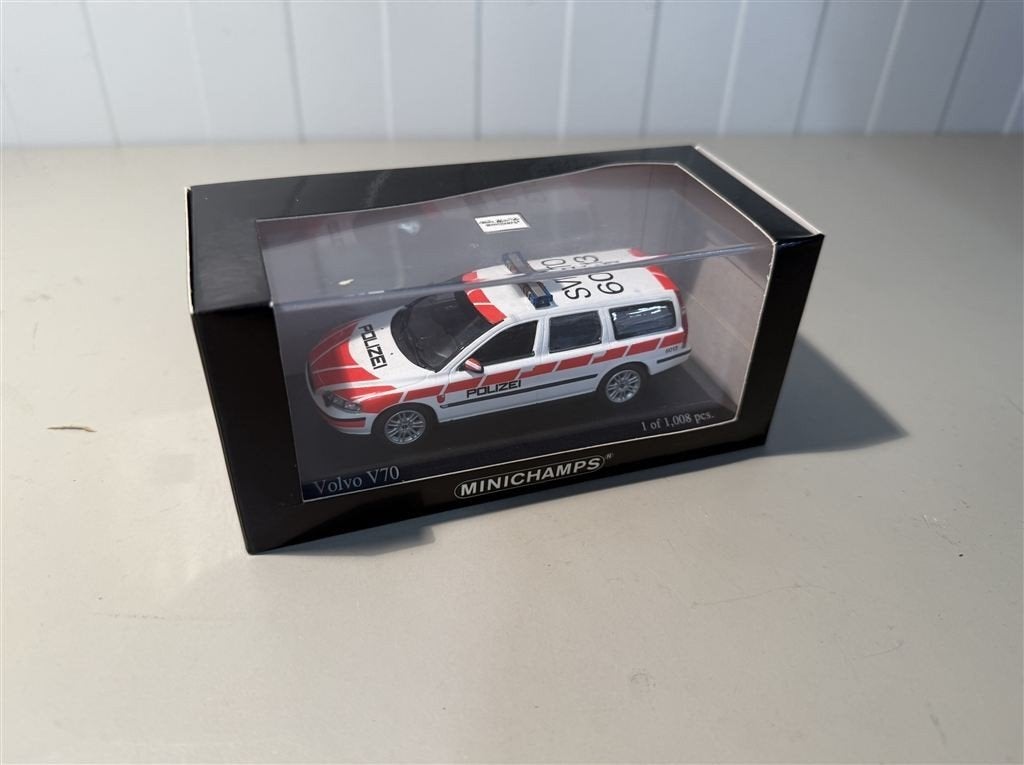 model auto - 1/43 - Minichamps - 430171897 Volvo V70 Kantons, Enlèvement ou Envoi, Comme neuf, Voiture, MiniChamps