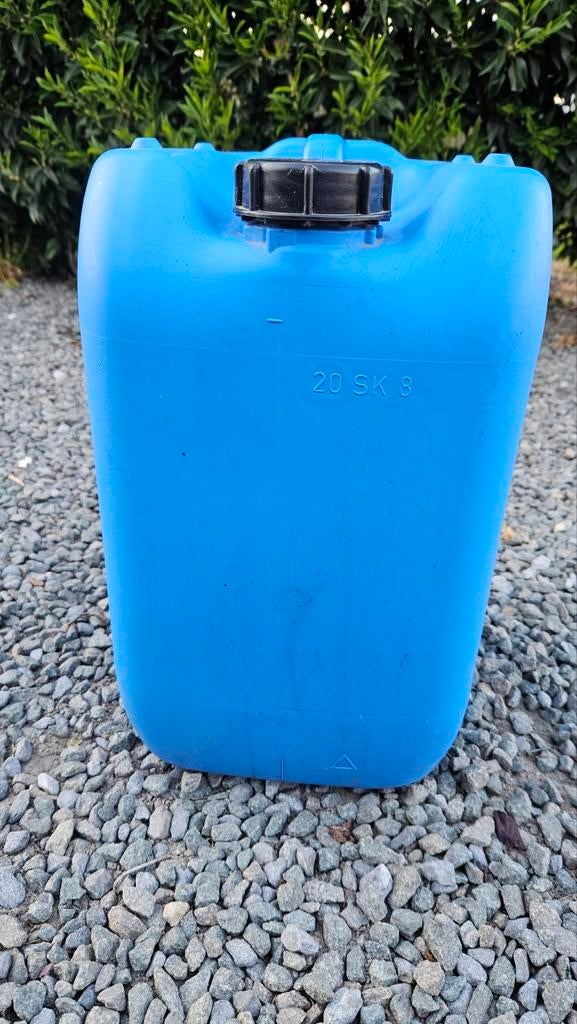 Jerrycan 20L, Ophalen