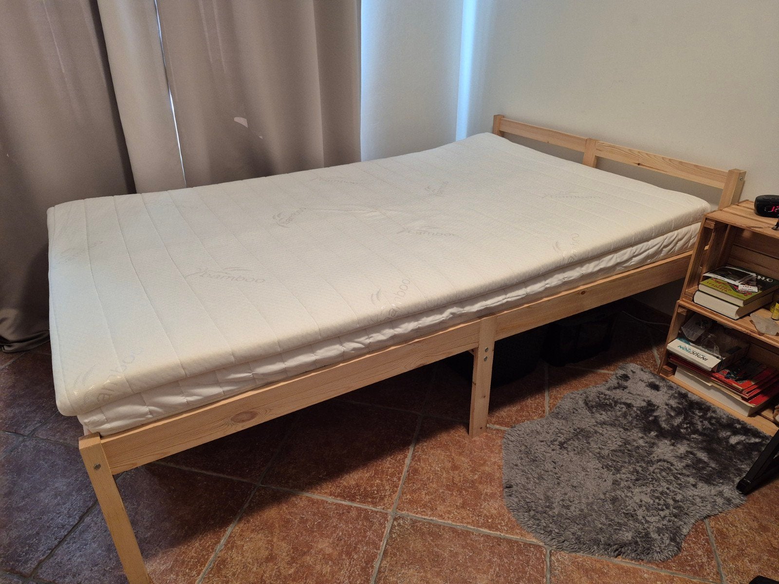 Bed 1,20m op 2m inclusief matras en topper, Ophalen, 200 cm, 120 cm