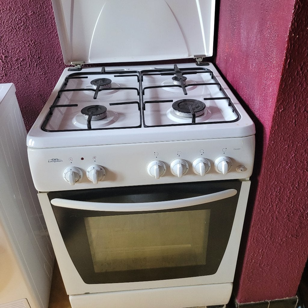 Gazinière, Gaz, 4 zones de cuisson, Enlèvement, Utilisé