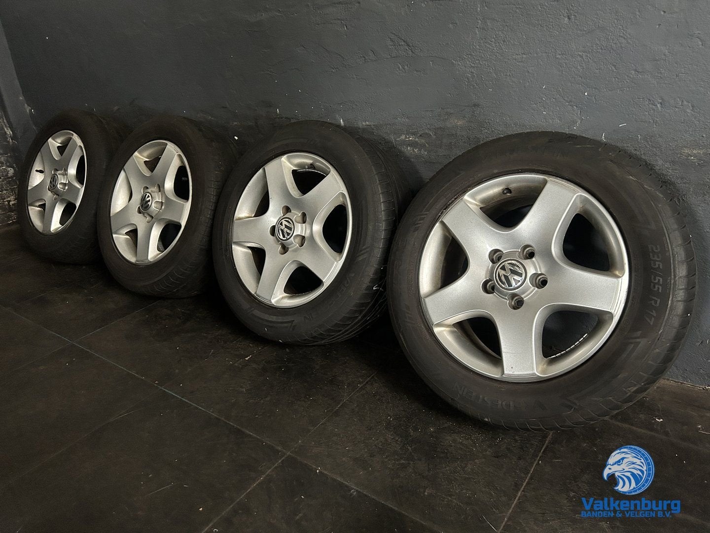 6mm! Originele VW Transporter T5 GP T6 T6.1 T7 Multivan Bull, Autos : Pièces & Accessoires, Pneus & Jantes, Pneus et Jantes, Pneus été