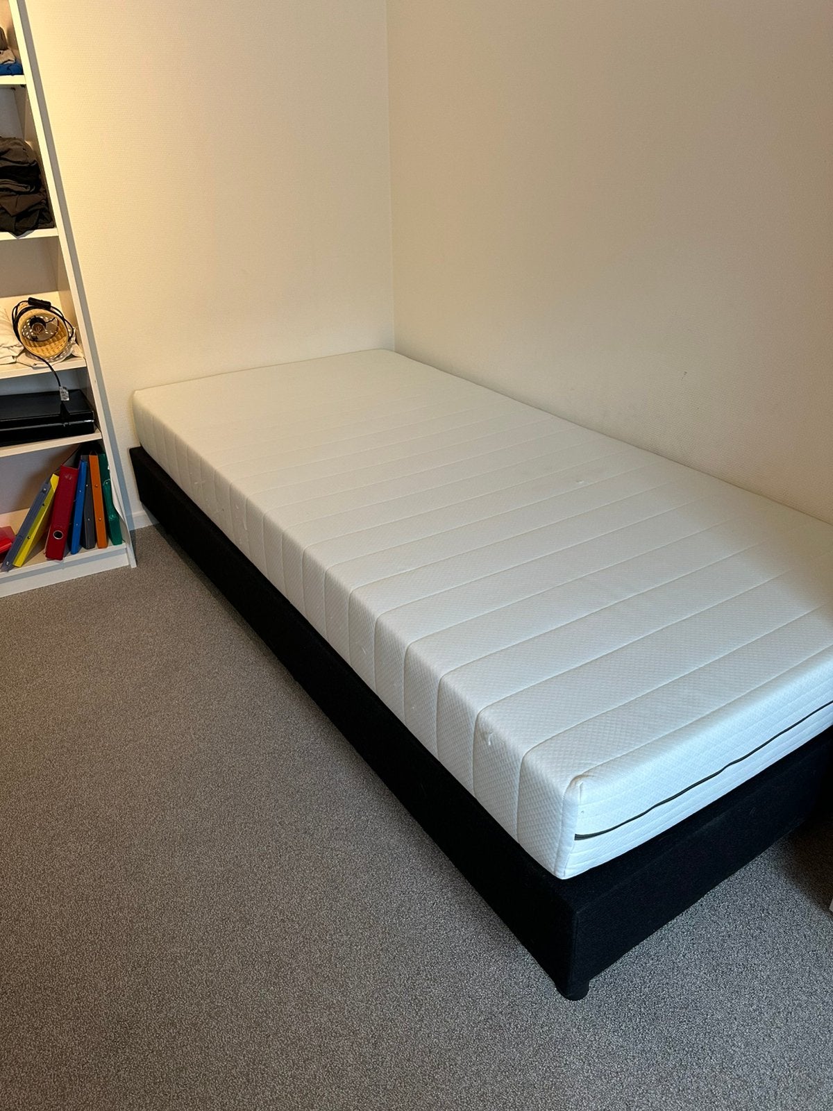Extra lang Eenpersoonsbed / Boxspring (100 x 210 cm), Ophalen, 100 cm, 210 cm, Zo goed als nieuw