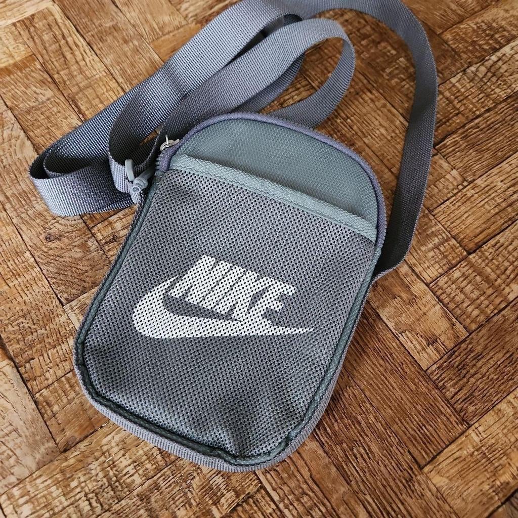 Sacoche nike gris