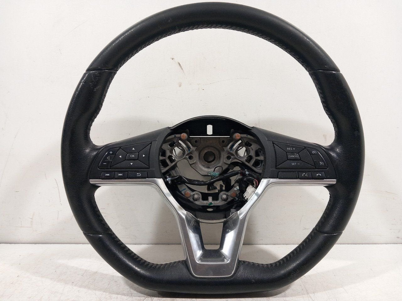 Stuur Nissan Micra, Onderdelen@venauto.nl, Van der Ven Autorecycling B.V., Gebruikt, Ettenseweg 76, 4706 PB Roosendaal, The Netherlands