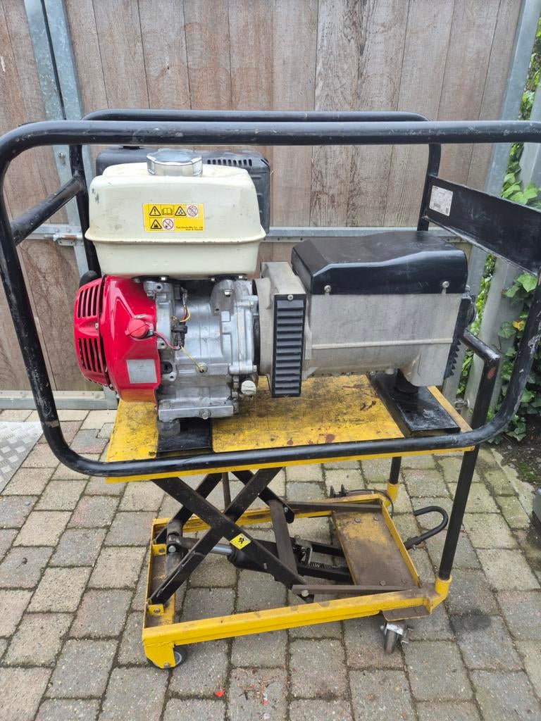 Europower aggregaat EP6000 6KVA Honda benzine, Ophalen, Zo goed als nieuw, Benzinemotor