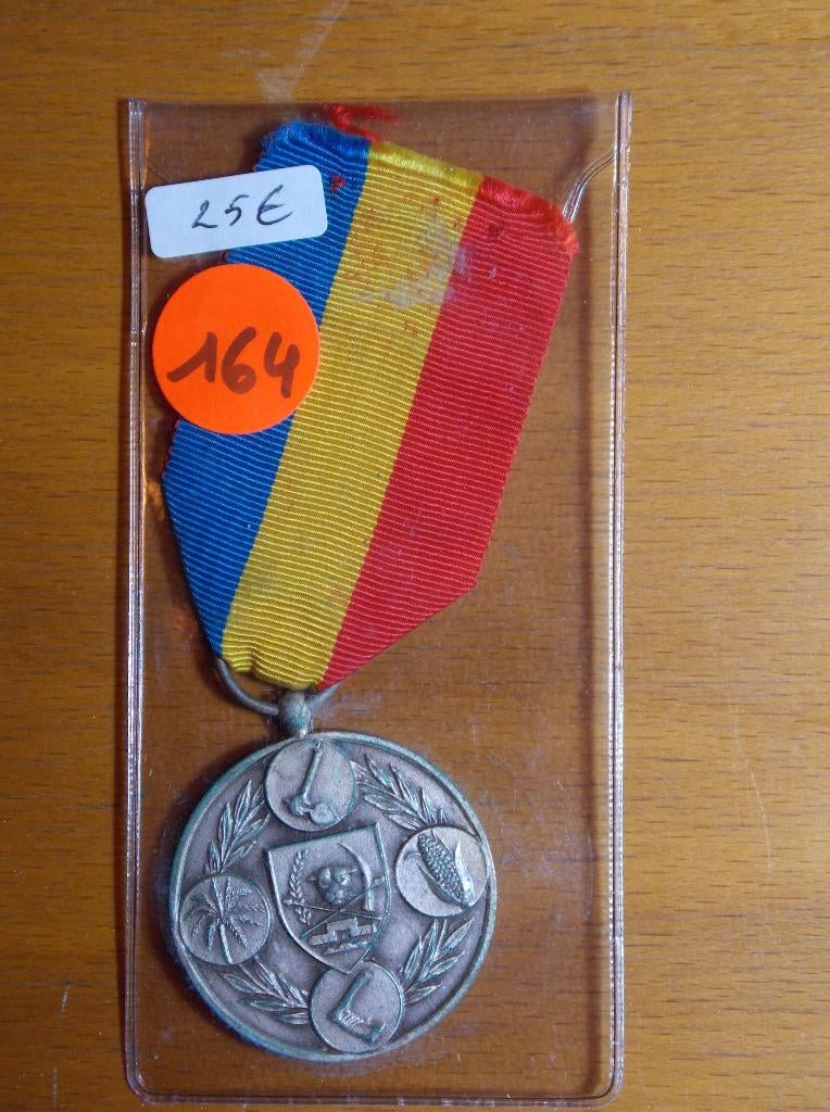 Médailles à vendre (G), Enlèvement ou Envoi, Armée de terre, Ruban, Médaille ou Ailes