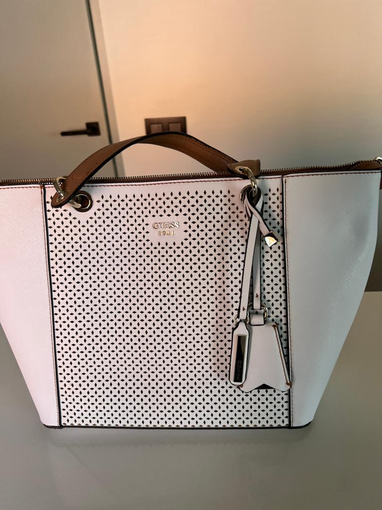 Guess handtas, Handtassen en Accessoires, Tassen | Damestassen, Ophalen, Handtas