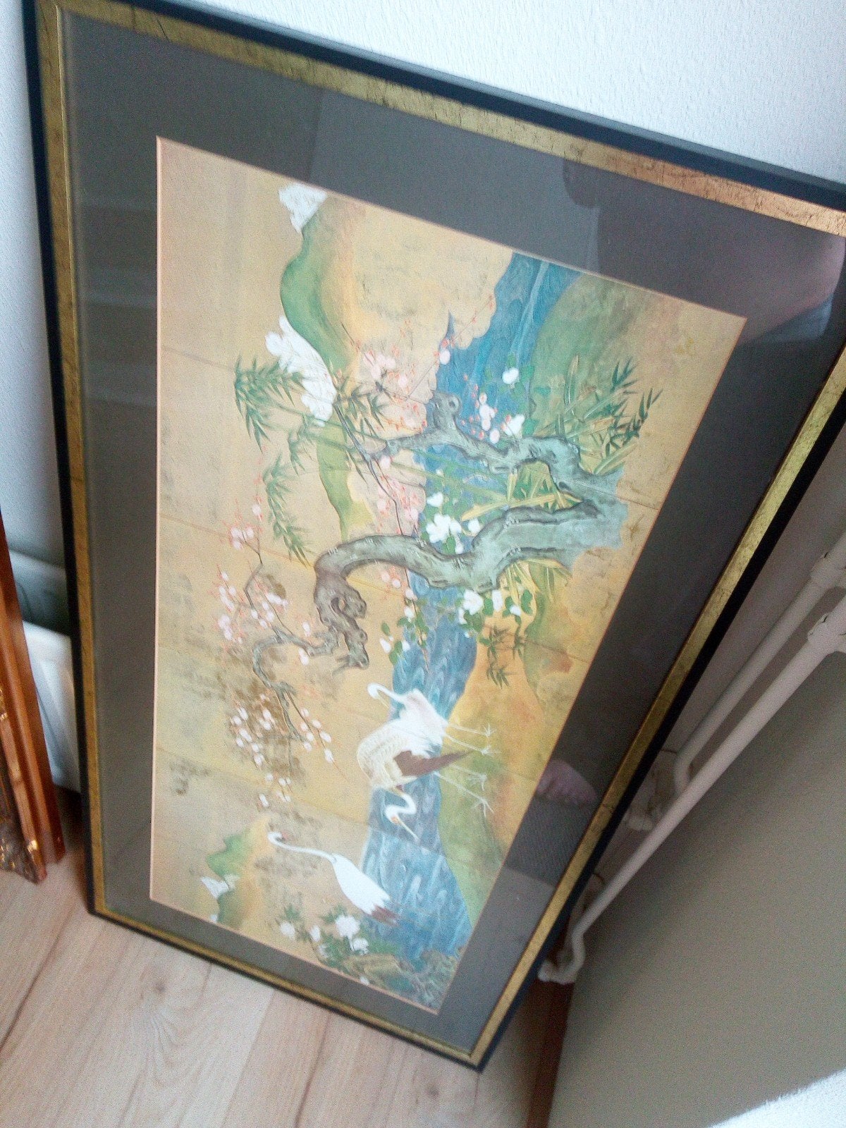 pracht schilderij Japanse kunst ingelijst cranes along a riv, Antiquités & Art, Aquarelle, Enlèvement, Sous verre, Maritime / eau