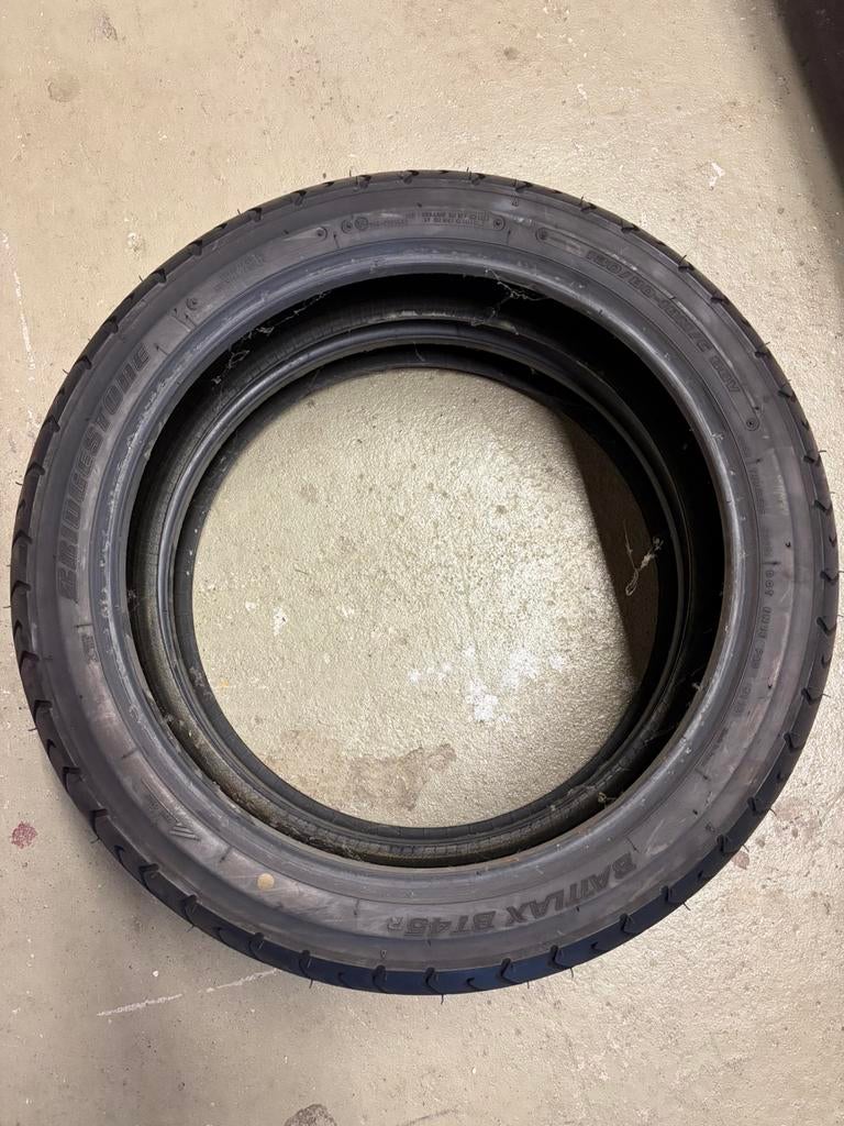 Bridgestone motorbanden, Ophalen, Nieuw