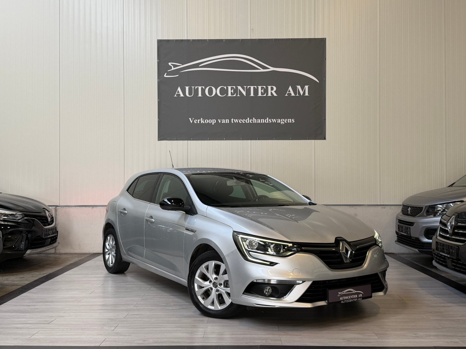 Renault Megane 1.33 TCe Limited Navi* LED* Cruise Control, Auto's, Voorwielaandrijving, Leder en Stof, 1333 cc, Bedrijf