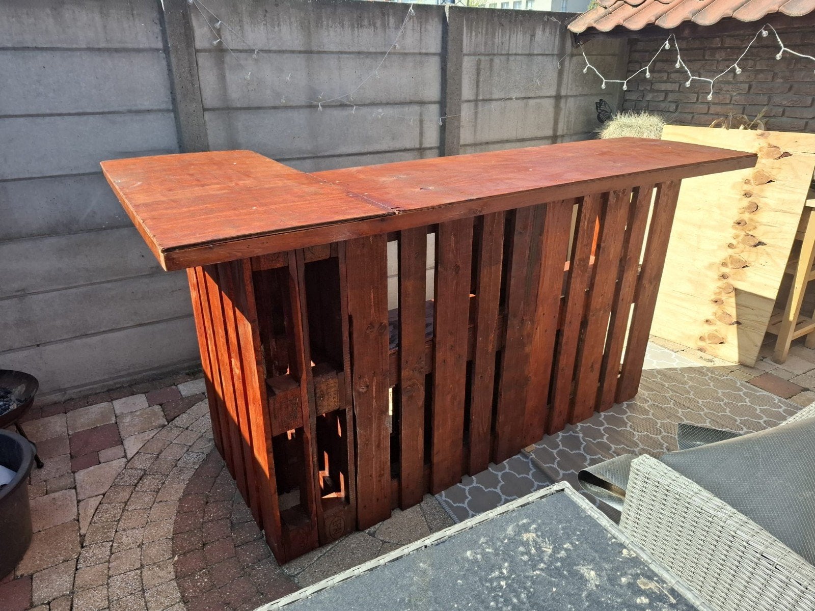 Houten bar, Ophalen