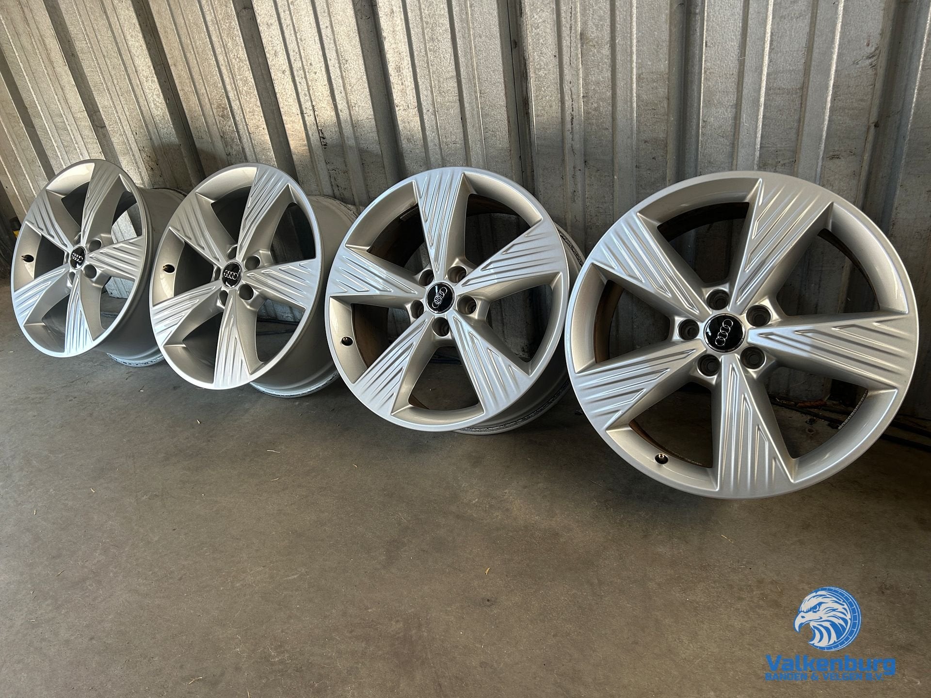 Originele Audi A3 Q2 Q3 Q4 E-tron 19 inch Rotor velgen 5x112, Auto-onderdelen, Banden en Velgen, 19 inch, Gebruikt, Velg(en), -