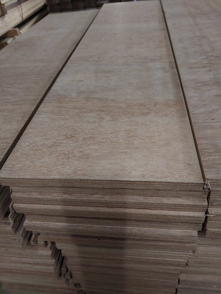 multiplex 1,22m lang x28,5cm breed 18mm dik wbp verlijmd, Ophalen, Nieuw