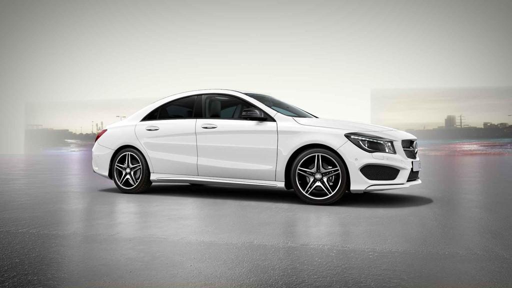 Mercedes-Benz CLA-klasse 180 D Coupé AMG Line Night Pack |, Auto's, Mercedes-Benz, Stof, Gebruikt, Euro 6, Wit