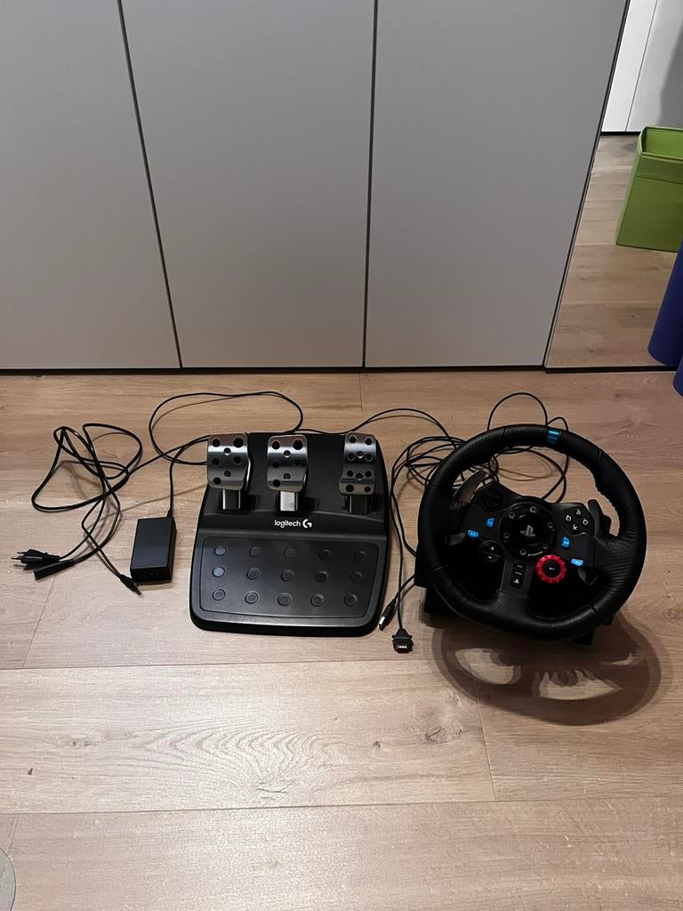 Logitech G29 Driving Force Racing Wheel voor PS4/PS5/PC, Ophalen of Verzenden, Gebruikt, Stuur of Pedalen, PlayStation 4
