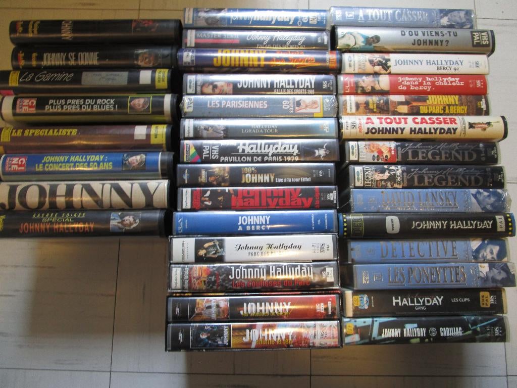 Johnny Hallyday : lot de K7 vidéos, Enlèvement, Comme neuf, Autres types