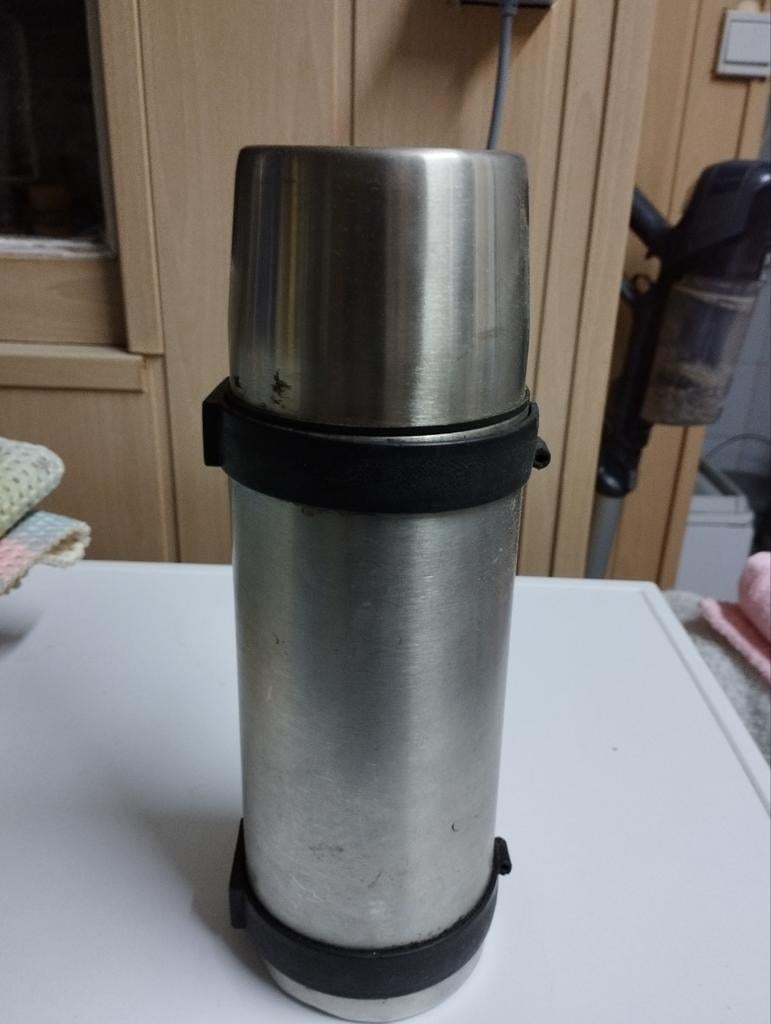 Een onbreekbare thermos koffiekan kleur zilver kleur, Ophalen, Zilver