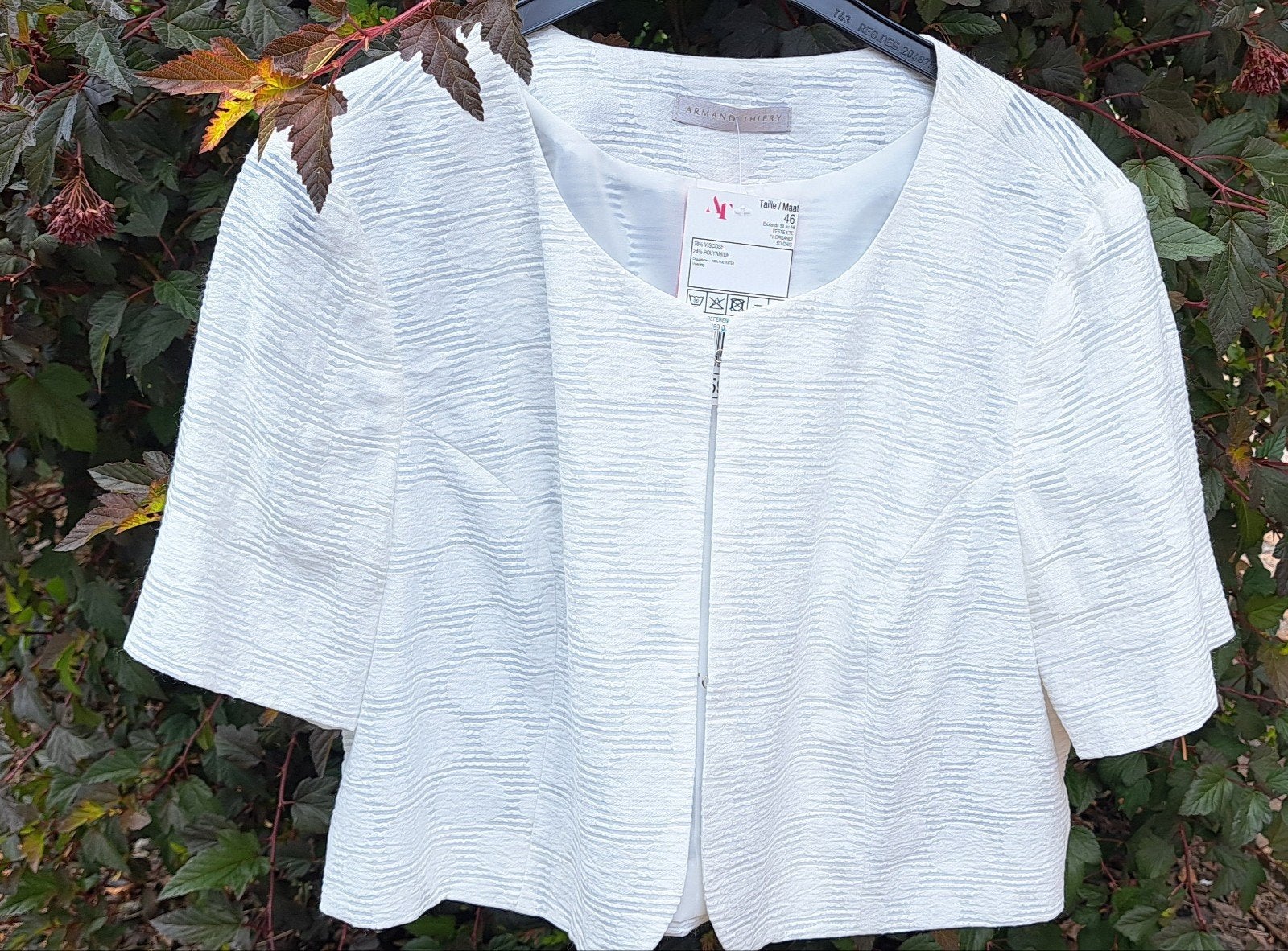 Veste courte dame en organdi, Enlèvement ou Envoi