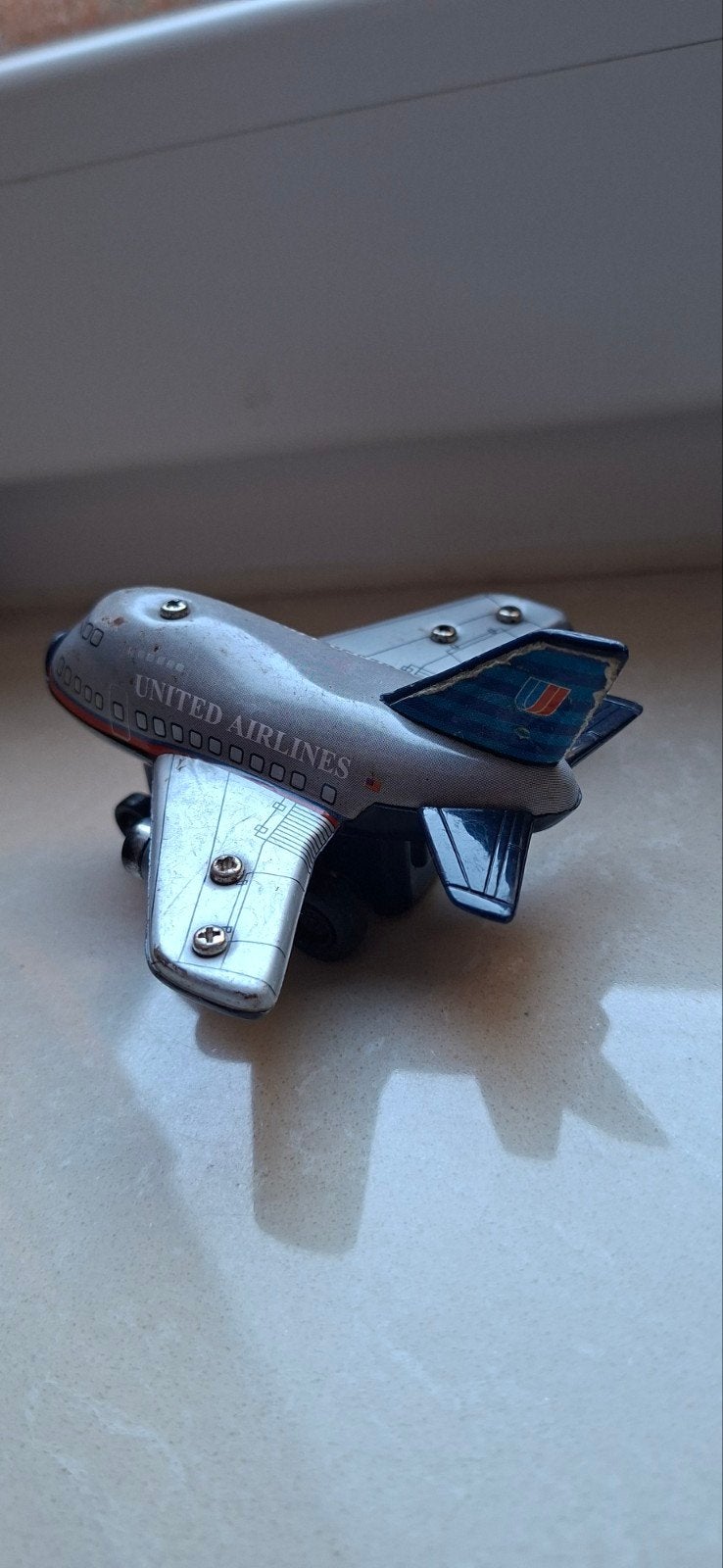 United Airlines Play Go Ltd Hong Kong Stubby, Enlèvement ou Envoi, Utilisé, Modèle réduit