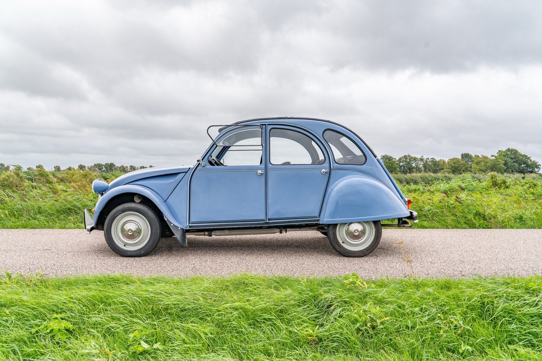 Citroen 2 CV 6 Club, Voorwielaandrijving, 4 deurs, 602 cc, Blauw