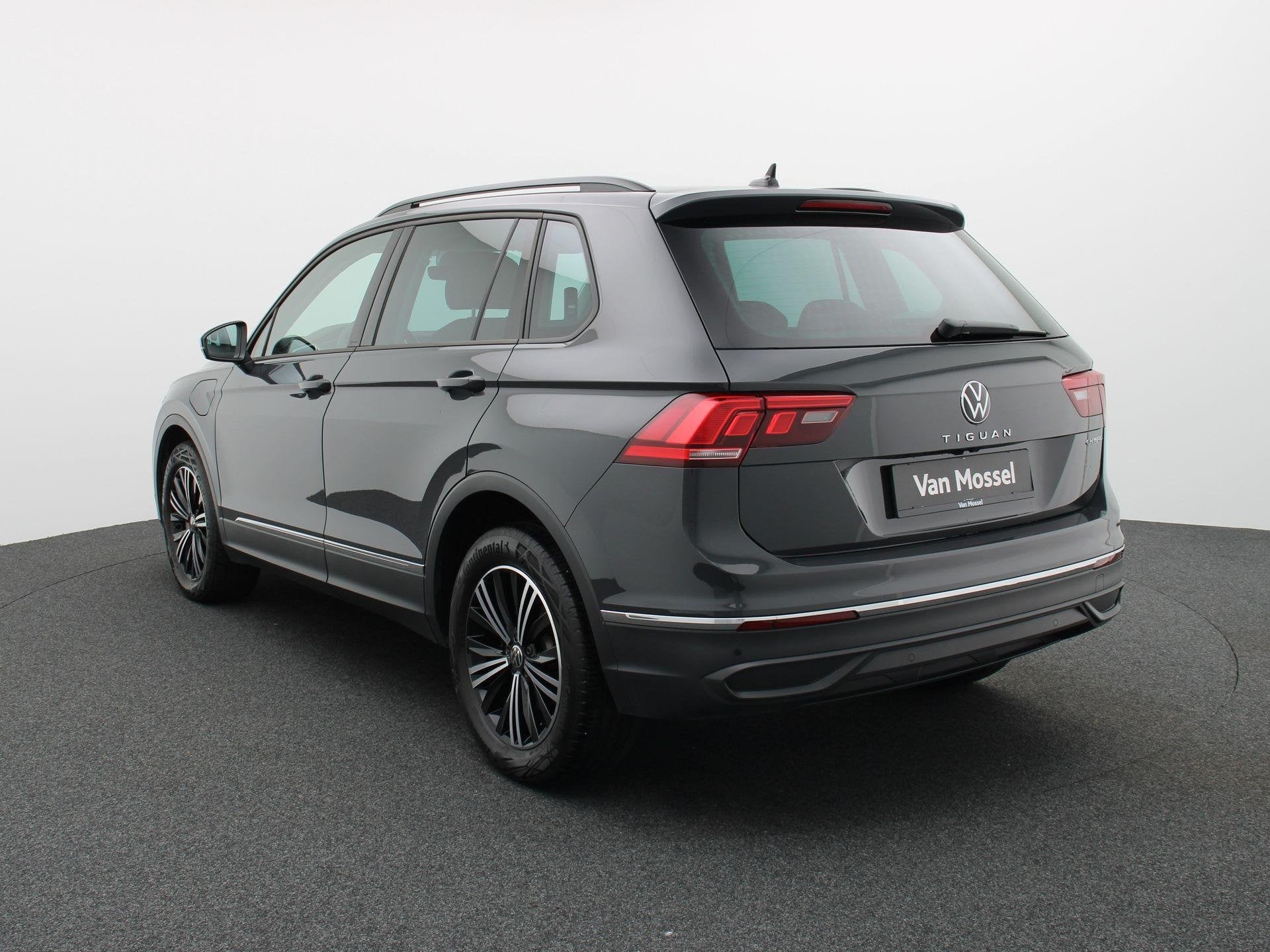 Volkswagen Tiguan eHybrid 1.5 TSI 180kW Life NAVI | ACC | CA, Auto's, 245 pk, 4 cilinders, Bedrijf, 5 zetels