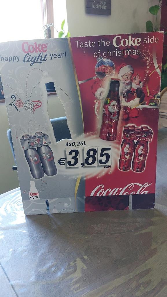 Affiche  publicitaire cartonnée Coca cola