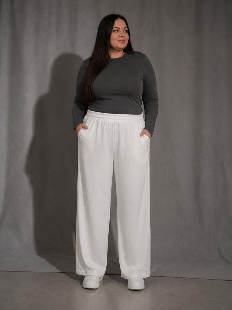 Melkwitte palazzo broek 3XL nieuw met label, Kleding | Dames, Broeken en Pantalons, Wit, Nieuw, Ophalen of Verzenden, Lang