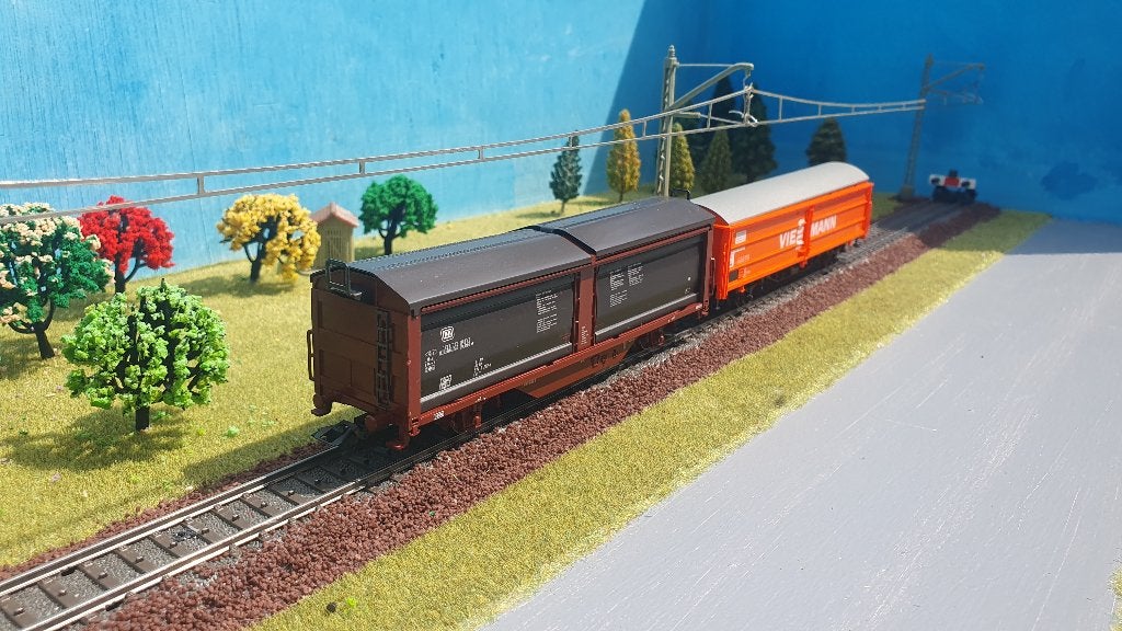 2 wagons Märklin, Hobby & Loisirs créatifs, Neuf, Enlèvement ou Envoi, Set de Trains, Courant continu ou Courant alternatif