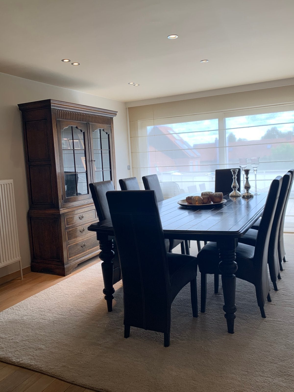 Eetplaats kasten, tafel en stoelen, Ophalen, Zo goed als nieuw, 8 stoelen of meer