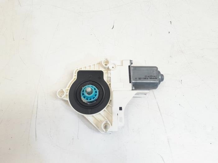 Moteur de vitre portière d'un Audi A4, -, 3 mois de garantie, Audi, Utilisé