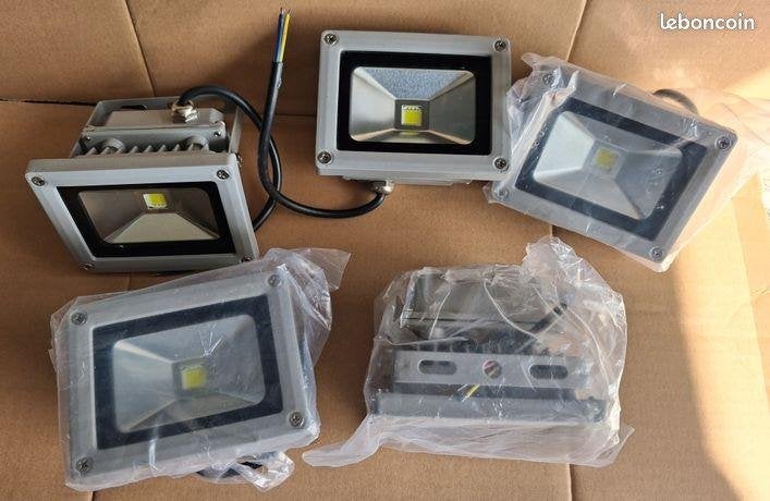 projecteurs A LED électricité éclairage et domotique, Bricolage & Construction, Enlèvement, Neuf