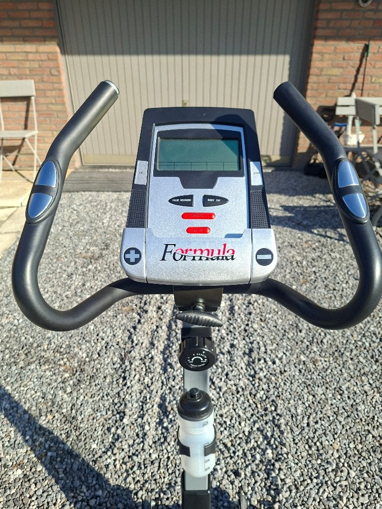 Vélo d'appartement, Enlèvement, Utilisé, Autres matériaux, Vélo d'appartement
